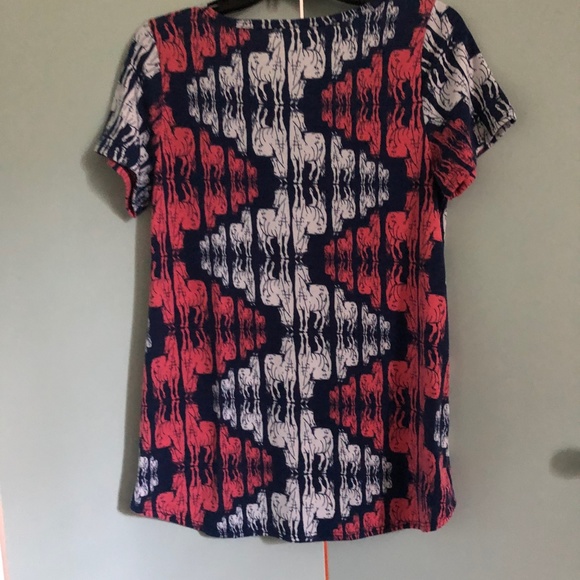 LulaRoe Irma Tunic Tee - Picture 2 of 4